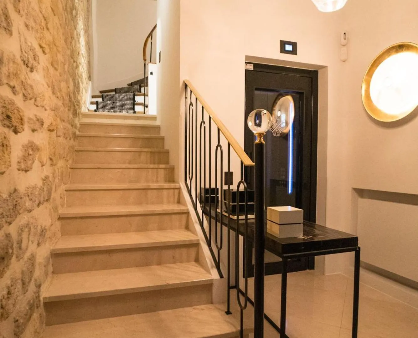 Superbe Penthouse 3 Chambres Hammam Terrasse - Saint Germain Párizs 0*,